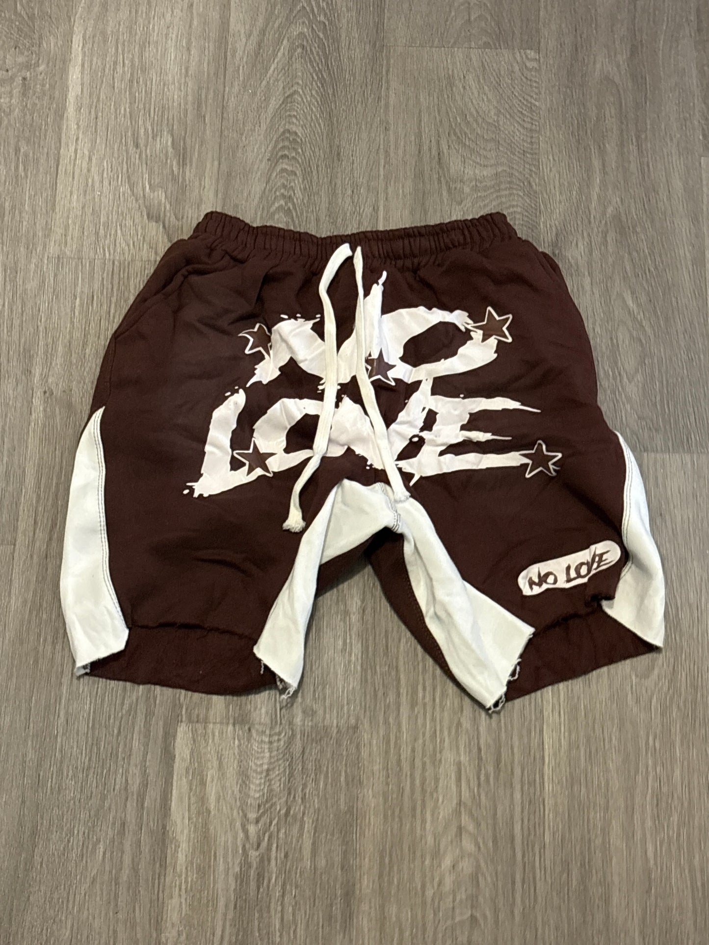NOLOVE “SIGNATURE” SHORTS